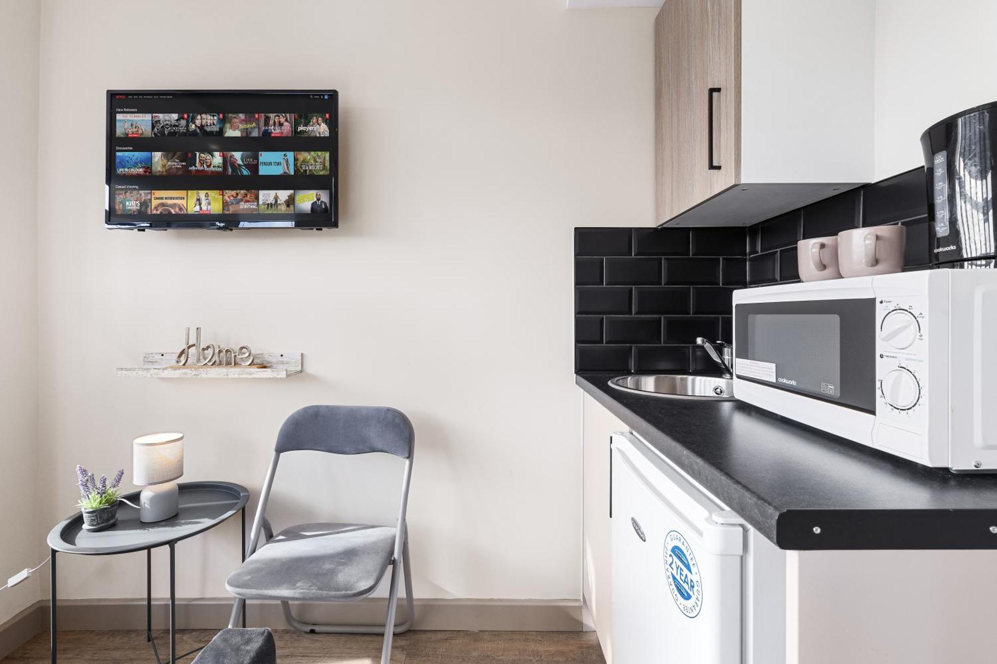 Serviced Ensuite Modern Studio - Sleeps 2 - Near Wembley Stadium - Good Transport Link To Central London - Harrow Ha3 Hatch End Exteriör bild